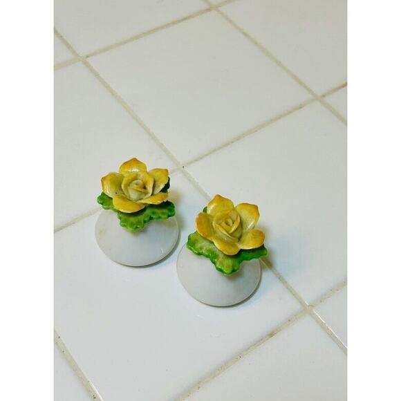 Vintage‎ Aynsley Fine Bone China Floral Salt And Pepper Shaker Japan HandPainted - Picture 3 of 5